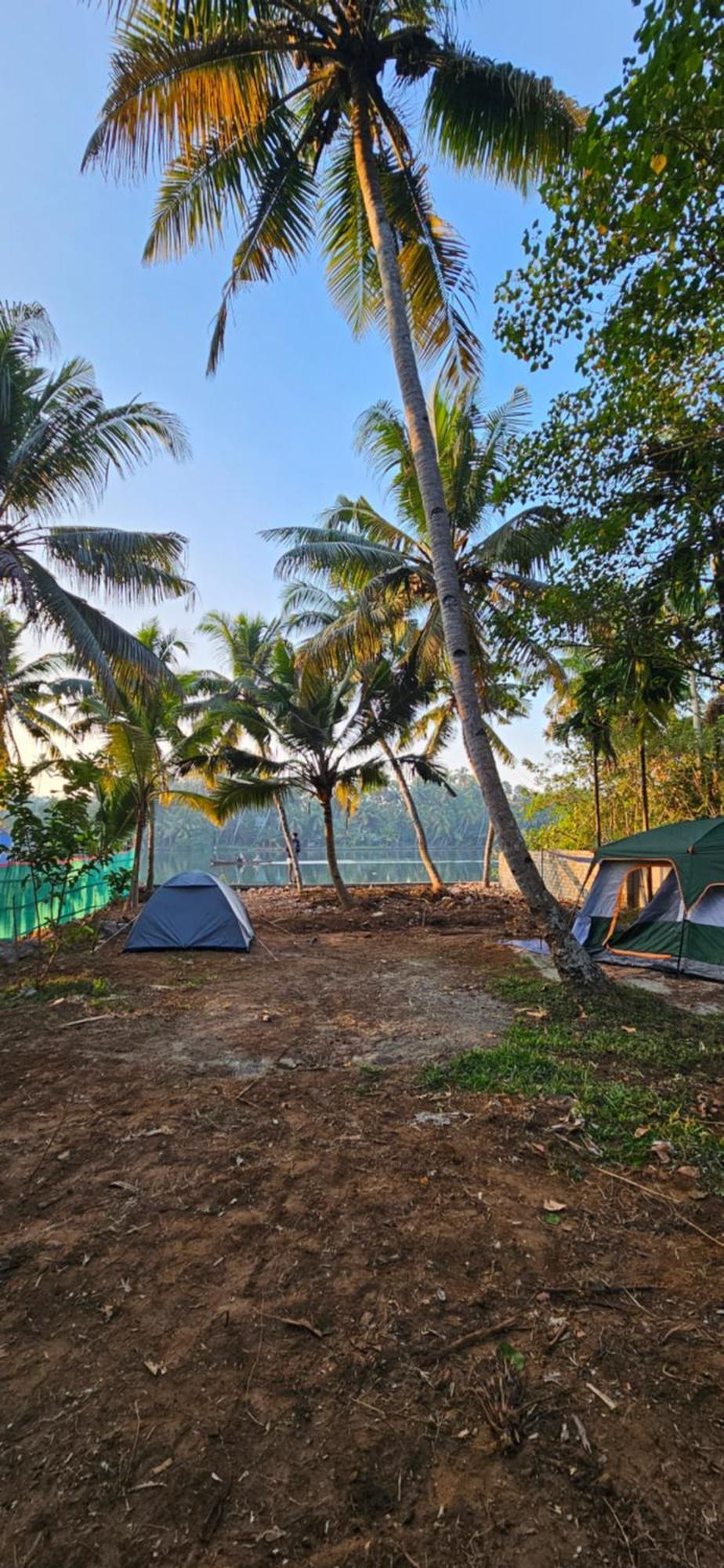 Islandstay-A Riverside Property Коллам Экстерьер фото